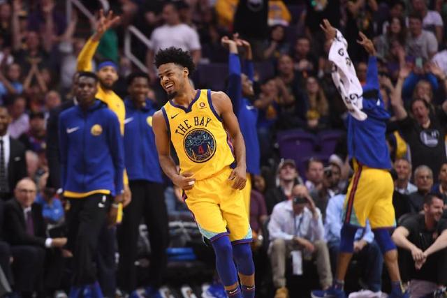 巴萨官方：费兰-托雷斯参加部分合练