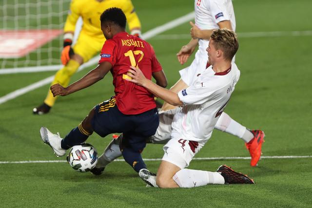 斯诺克世锦赛结束首轮争夺 4名中国球员晋级16强