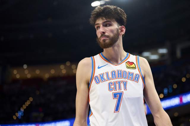 米切尔23分阿伦16+20 骑士力克魔术大比分2-0